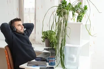 Bare minimum Monday – co to jest za trend? + Badanie