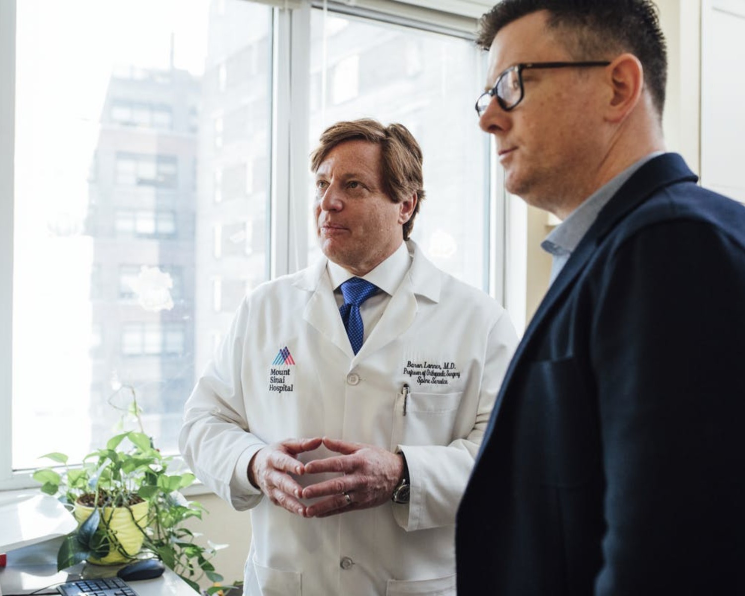 CV lekarza + list motywacyjny: wzór i przykład, jak napisać