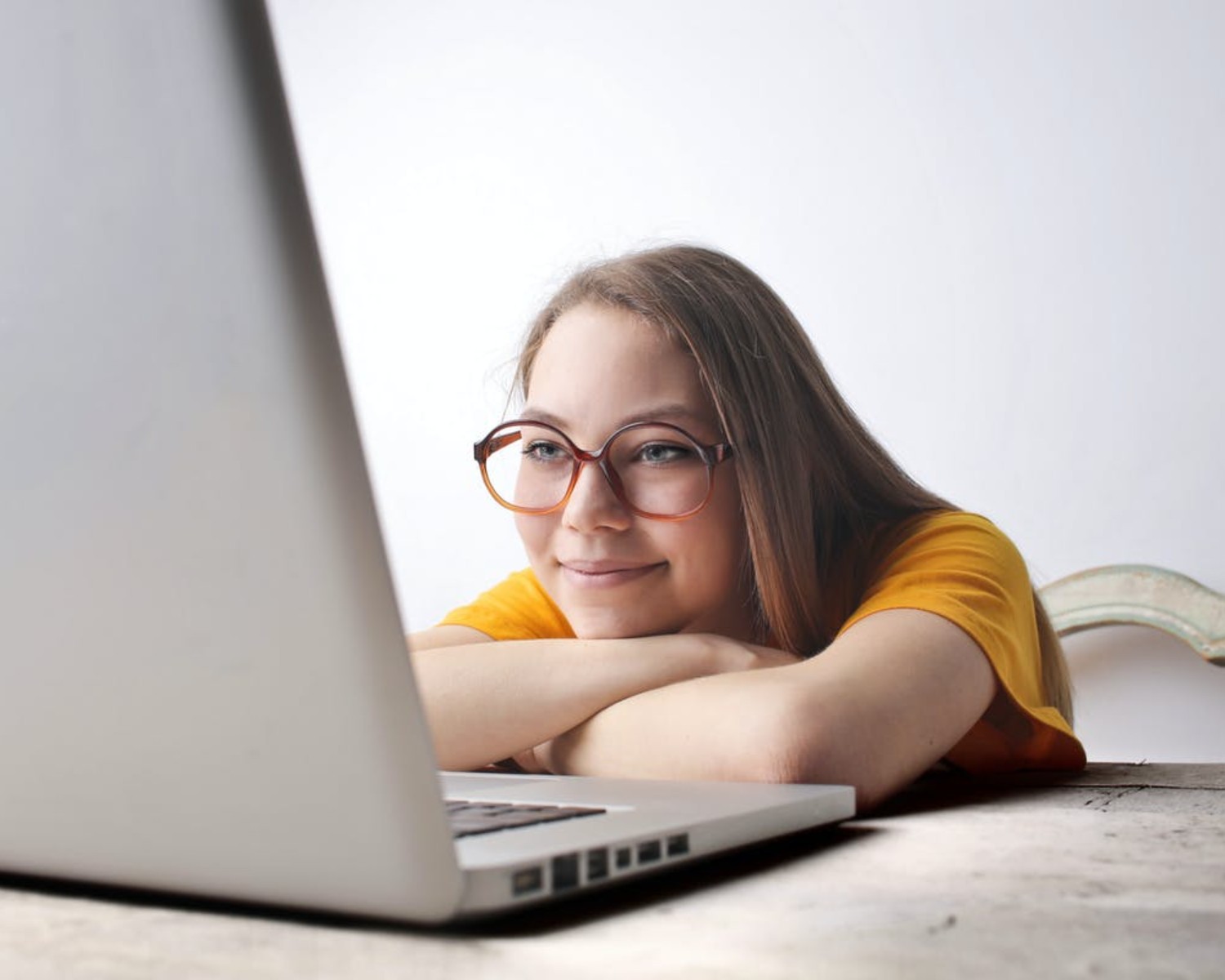 Elementy CV i budowa życiorysu - przykłady sekcji CV