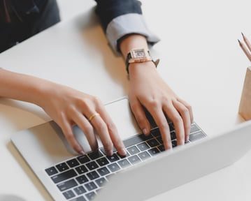 Elon Musk CV - wzór, jak stworzyć krótkie CV z długim stażem