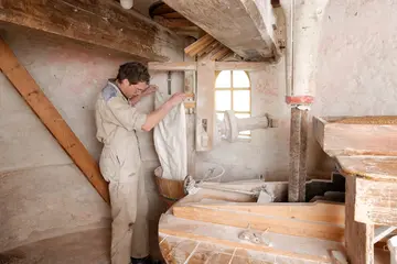 CV młynarz – wzór i 7 wskazówek, jak napisać