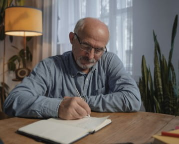Odprawa emerytalna 2025 — ZUS, Kodeks pracy, wysokość