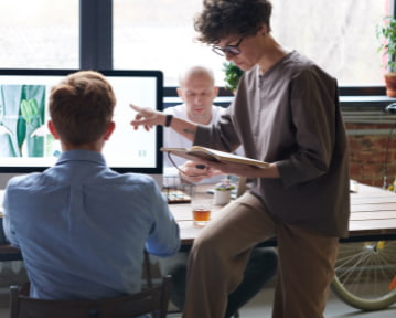 Jak Polacy podchodzą do swojej pracy? Badanie 2022