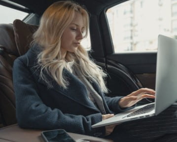 Rozwiązanie umowy o pracę bez wypowiedzenia: wzór, porady