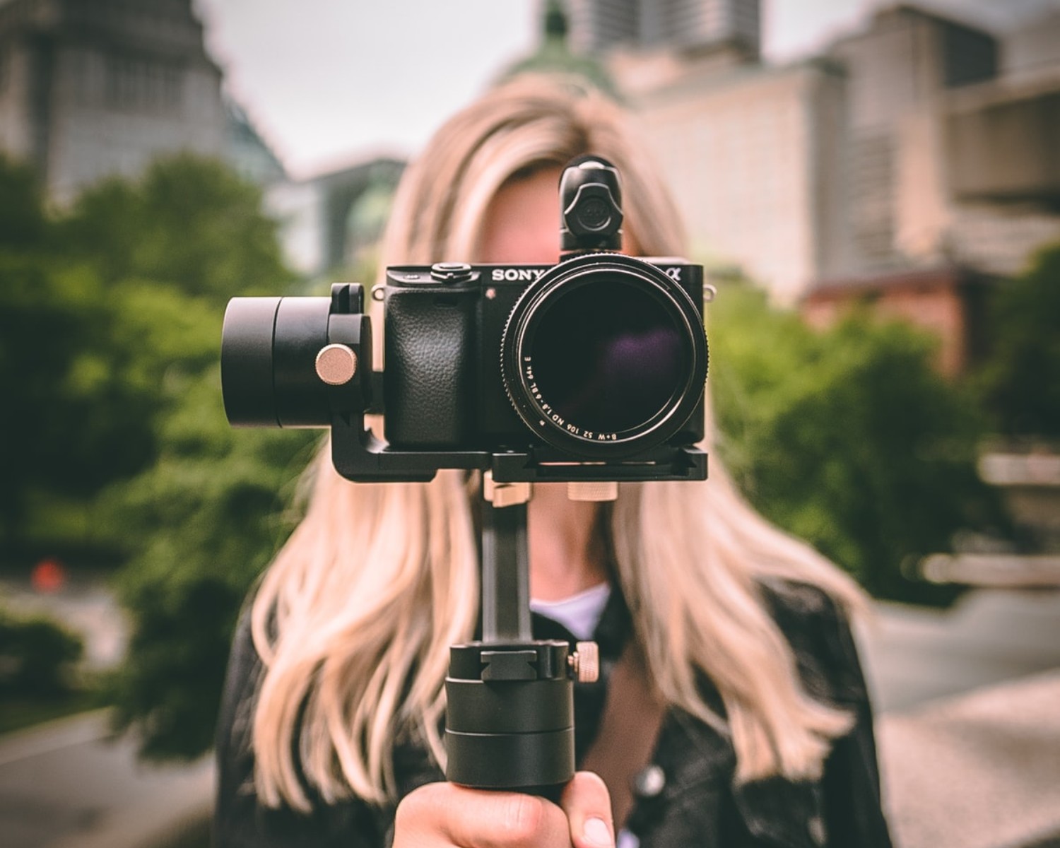 Jak zrobić skuteczne video CV i co powiedzieć? 7 przykładów